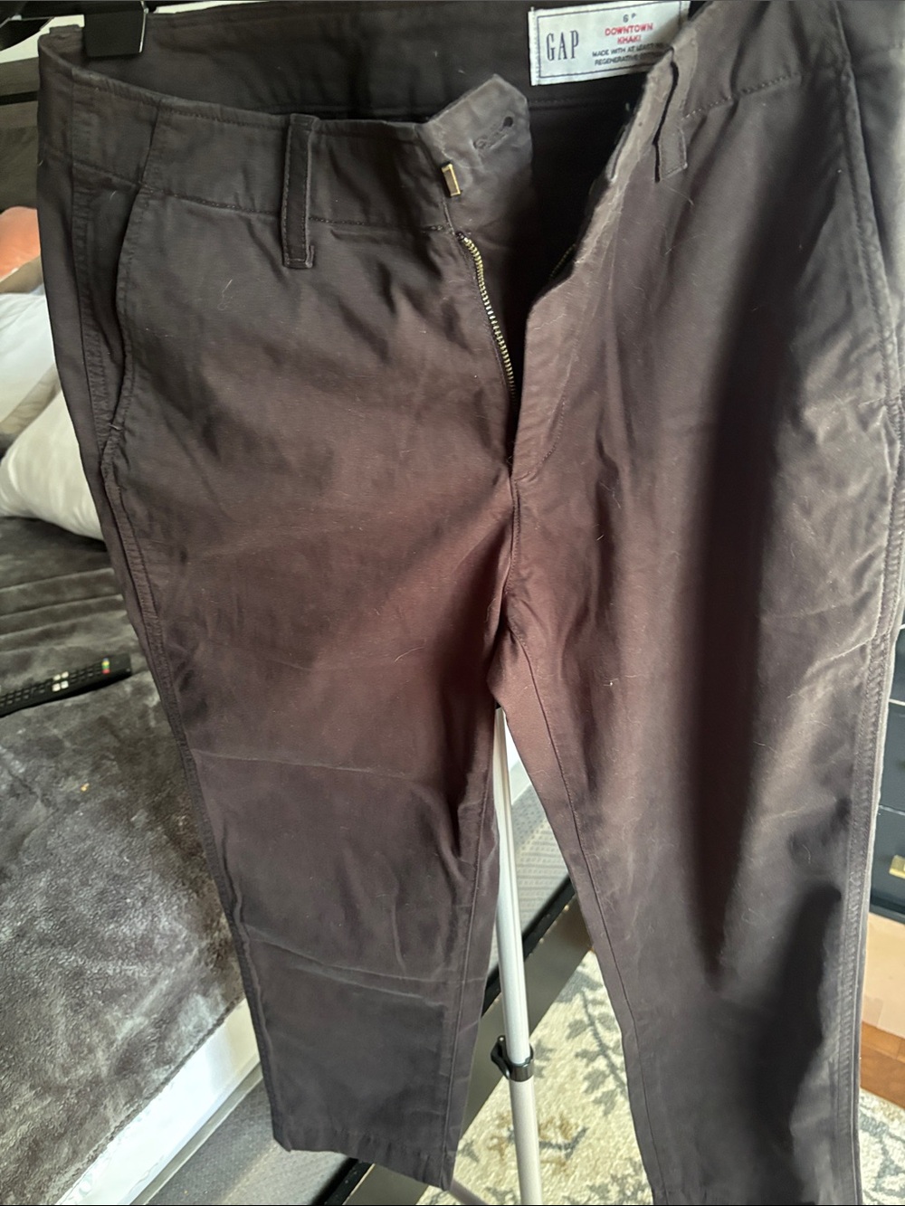 GAP Women's Black Downtown Khaki Cropped Ankle Pants